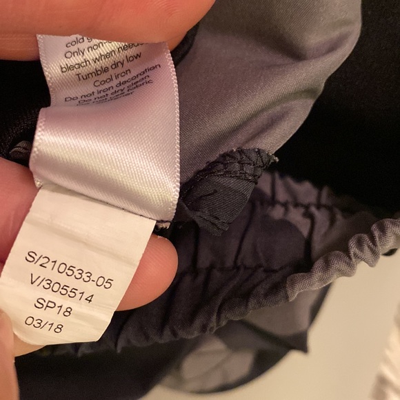 Athleta Camo Racer Run Shorts 4.5” Inseam - Picture 5 of 10